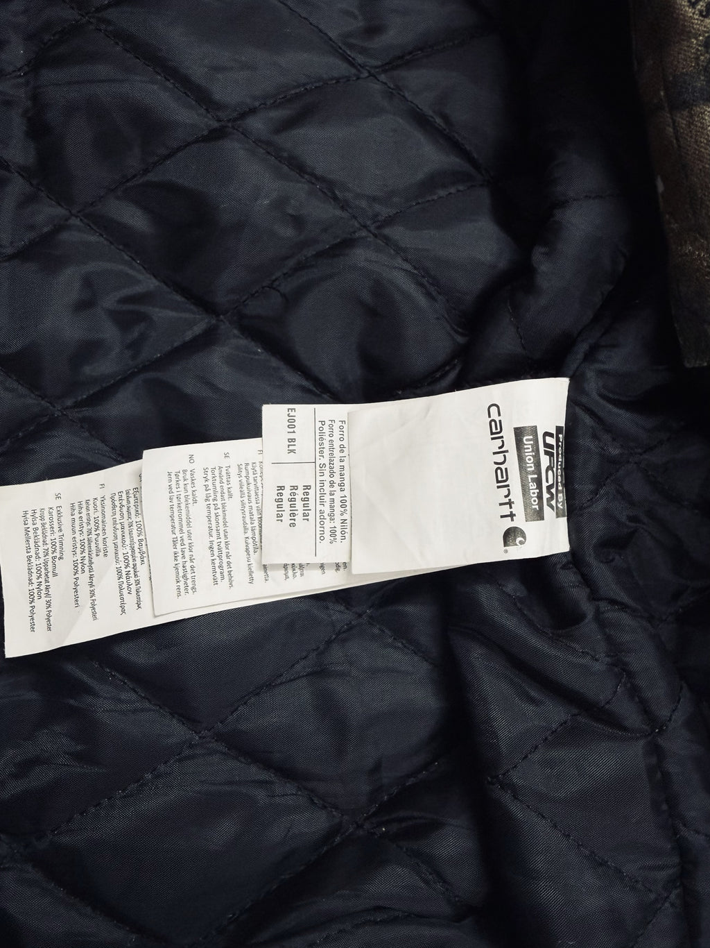 Carharrt Reworked Small Camo Jacket